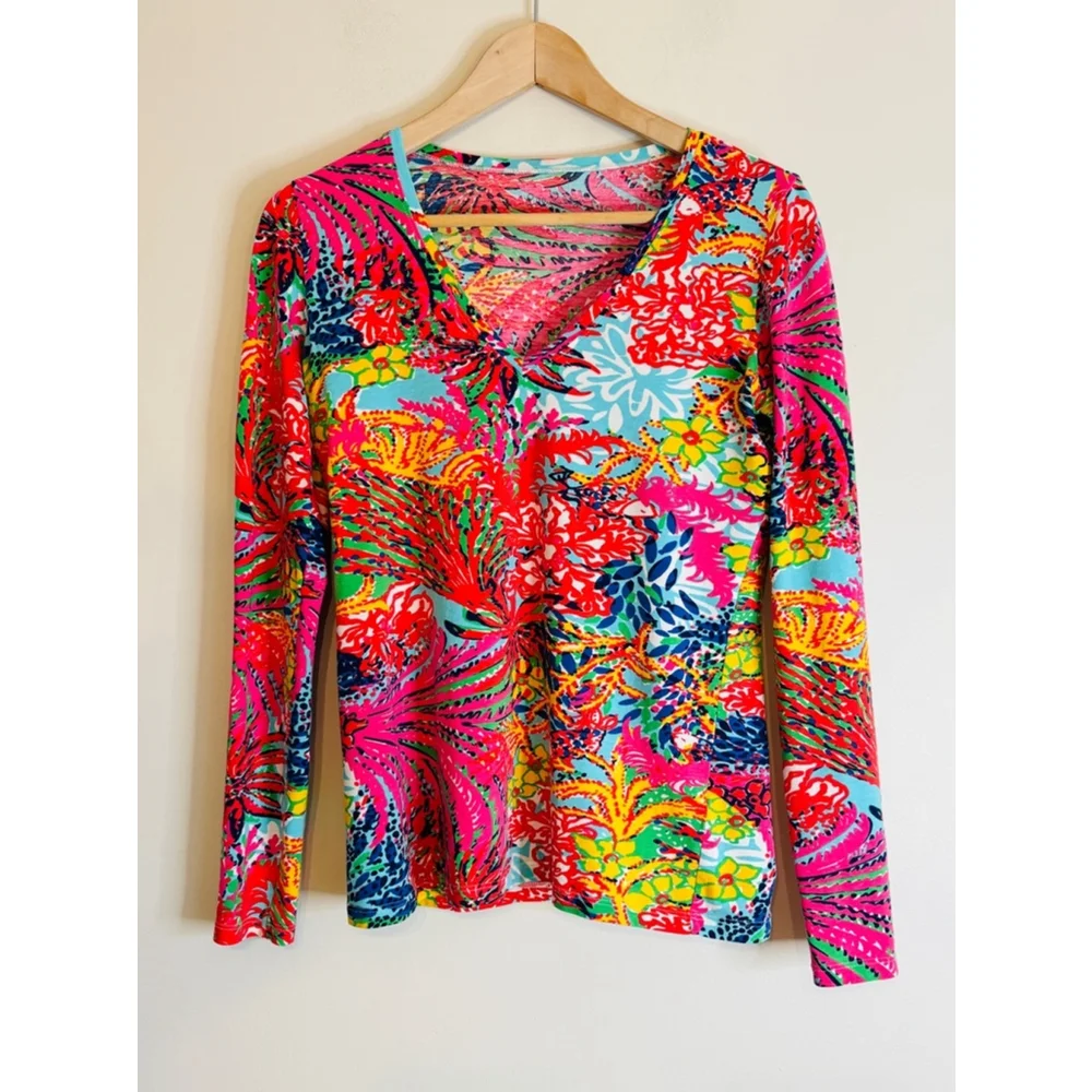 Lilly Pulitzer XS V Neck Long Sleeve Top Fishing For Compliments - Picture 3 of 7